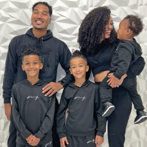 June Family nin Focus
